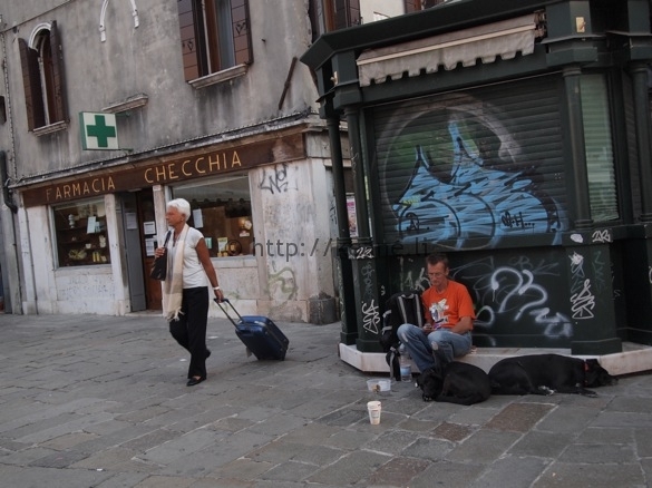 Photo - Street Art in Venice