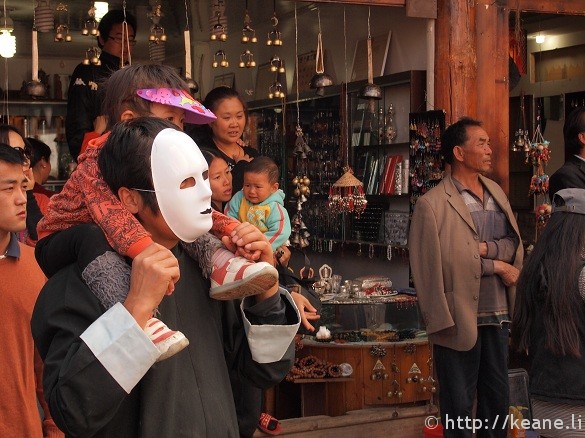 Old meets new in Lijiang during the COART international artists festival