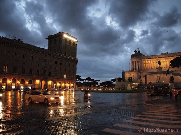 Rome - Piazza Venezia and Il Vittoriano during the rain