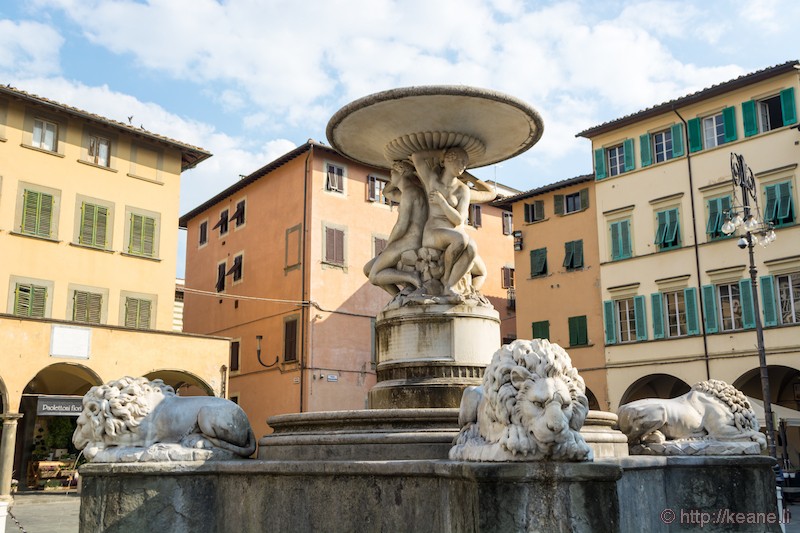 Fontana di Luigi Pampaloni in Empoli